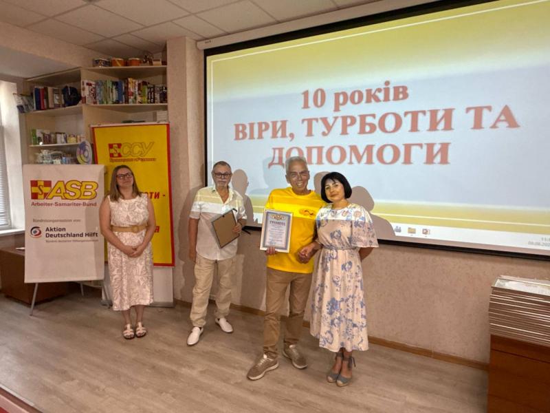 Понад 306 тонн гуманітарної допомоги за 10 років: у Кременчуці відзначили ювілей Спілки самаритян