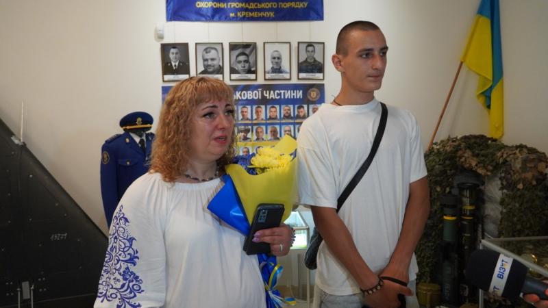 Пам’ять про тих, хто віддав життя за Україну: у Кременчуцькому музеї відкрили стелу військовій частині № 3059