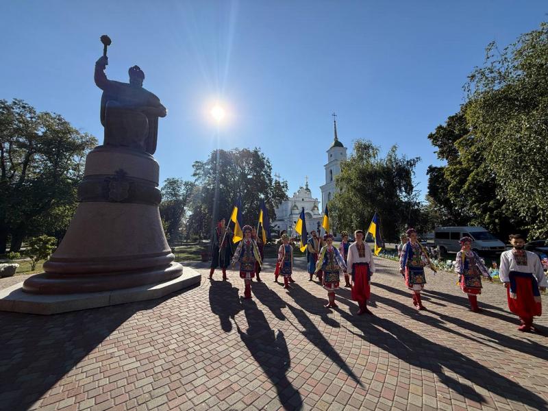 Символ незламності: голова облради Олександр Біленький та керівництво ОВА вшанували гетьмана Мазепу
