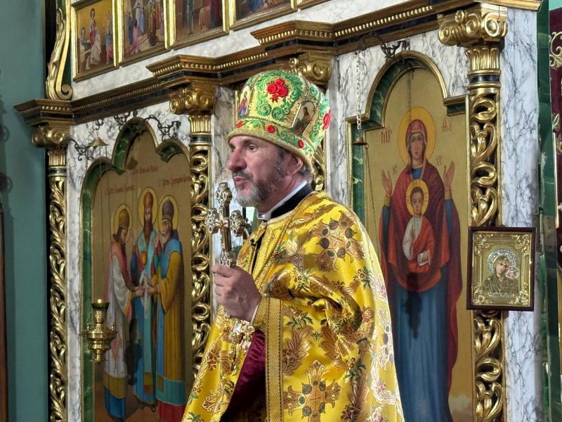 У Свято-Троїцькому соборі Кременчука вперше після переходу до ПЦУ провели молебень за школярів та освітян