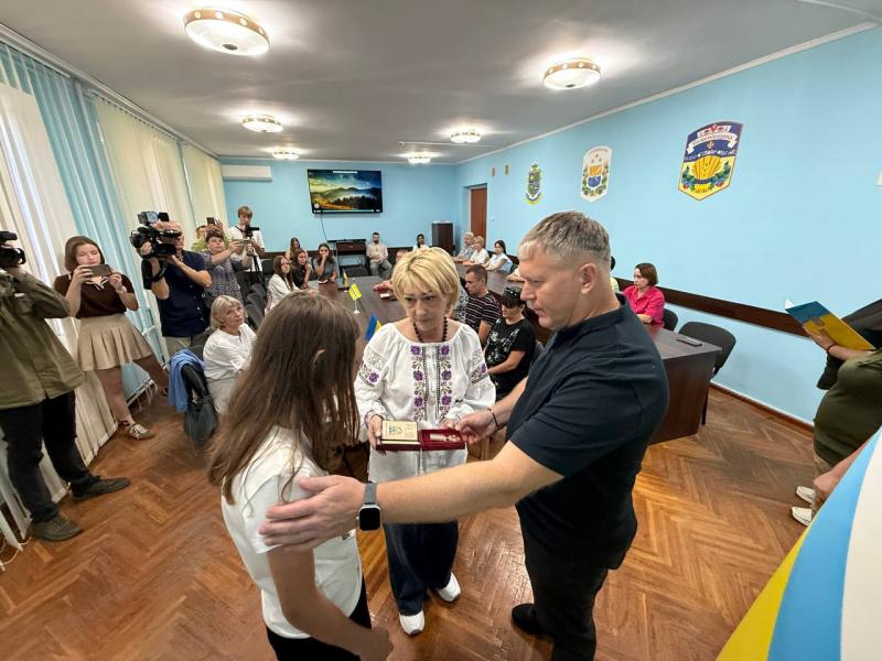 Родинам кременчуцьких Героїв передали посмертні нагороди від Президента та Головнокомандувача ЗСУ