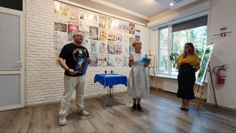 «Наш Кременчук розходиться по всьому світу накладом 30 мільйонів»: у Кременчуці відзначили 60-річчя філателістичного руху