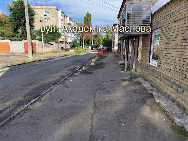 Капремонт на Маслова — ямковий на Небесної Сотні: у Кременчуці виникли питання щодо пріоритетів