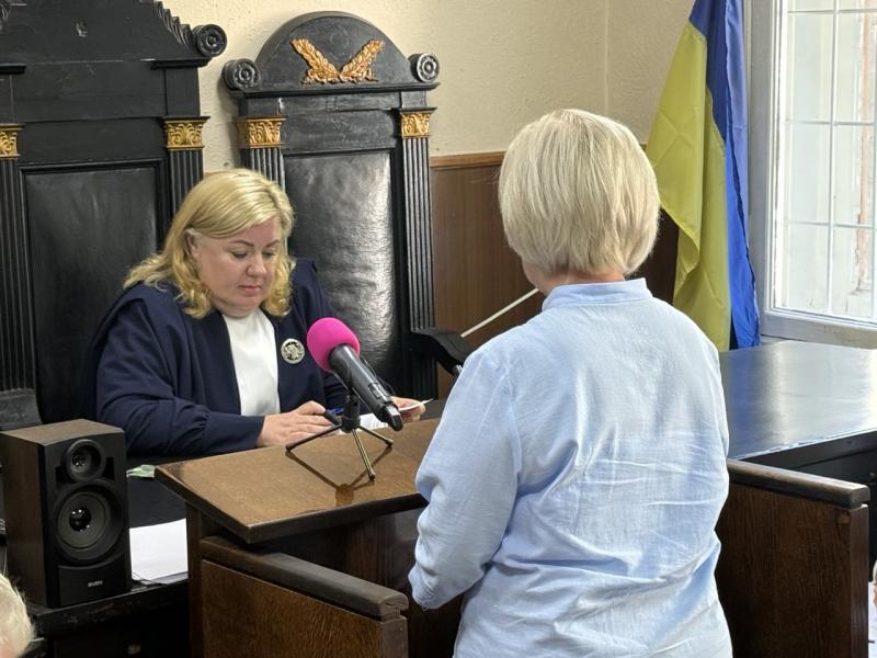 «Дерева були зелені, а фахівців не було»: у суді Кременчука продовжують допитувати свідків у справі про трагедію в дитсадку №19
