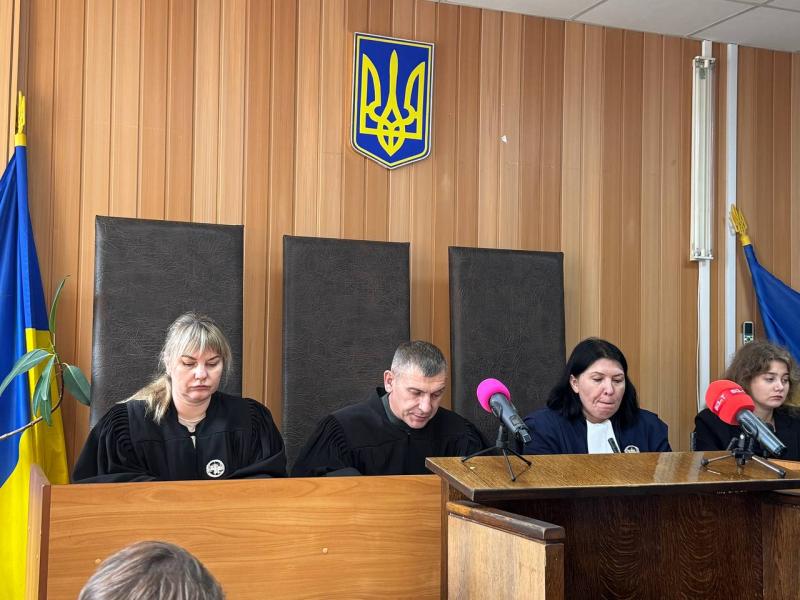 «Нові судді зобов’язані дослідити все із самого початку»: депутат Дядик та його спільник залишаться в СІЗО, а розгляд справи почали з нуля