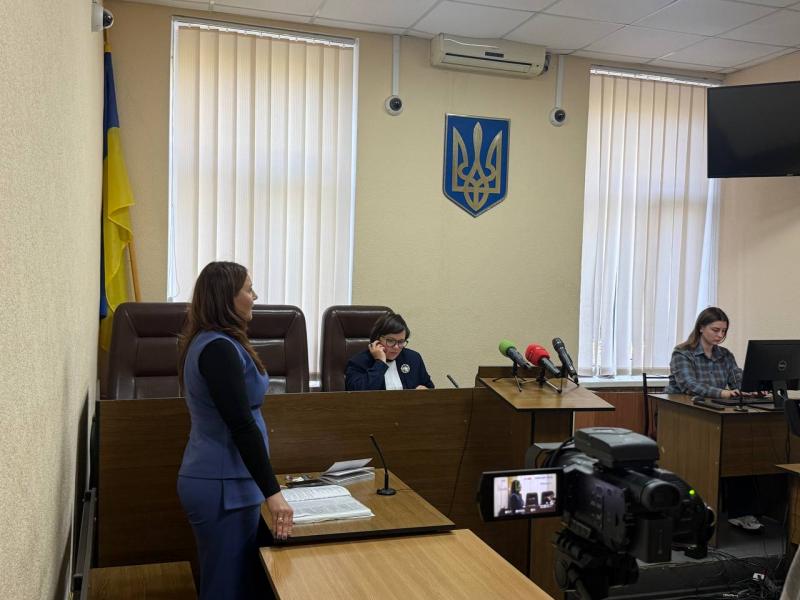 Справа Лазоренків проти КТРК: суд відмовив у відкладенні та призначив розгляд по суті