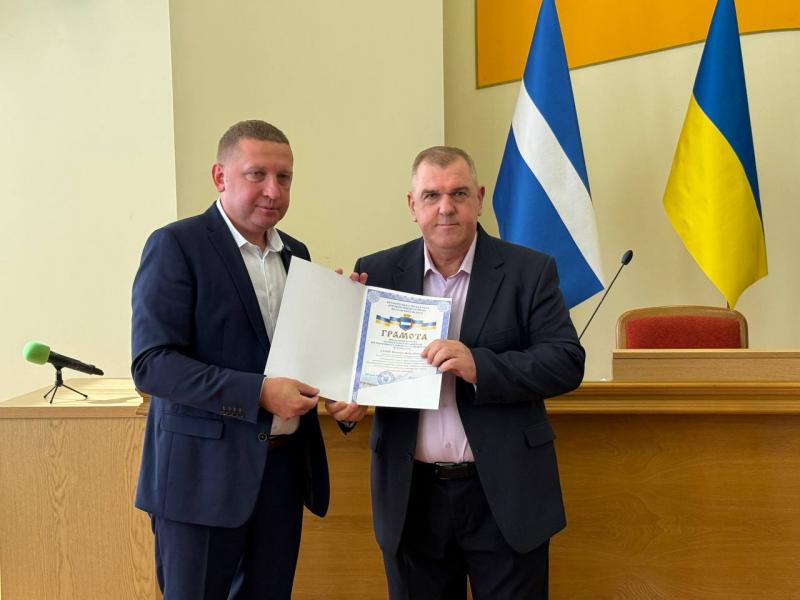 «Відмінники освіти», грамоти та подяки: кого у Кременчуці нагородили до Дня вчителя