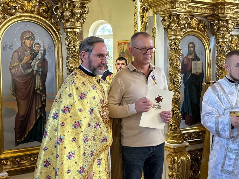 Грамоти, ордени та медалі: у Кременчуці відзначили людей за служіння Богові, Україні та розвиток церкви