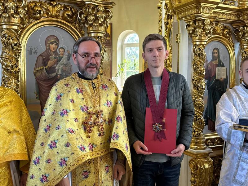 Грамоти, ордени та медалі: у Кременчуці відзначили людей за служіння Богові, Україні та розвиток церкви