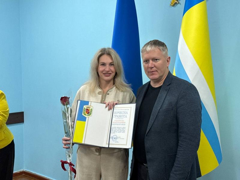 У Кременчуцькій РВА відзначили працівників харчової промисловості: хто отримав грамоти