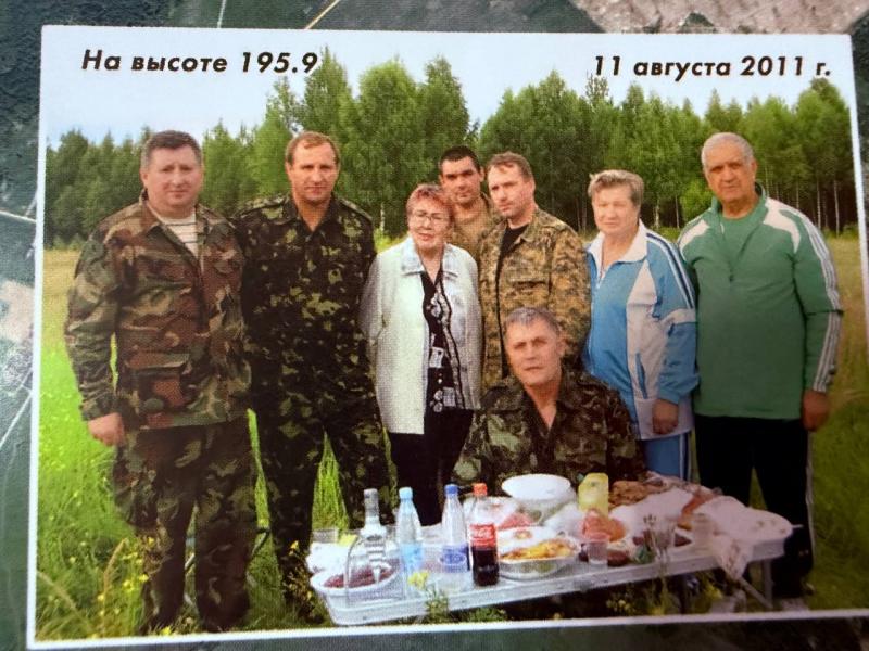 Рідкісні фото із родинного альбому вбитого народного мера: сьогодні Олегу Бабаєву виповнився б 61 рік