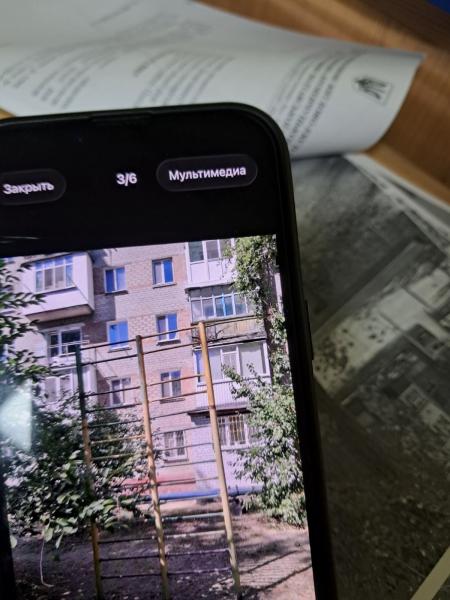 «Два роки просили хоча б кілька елементів»: зробили навпаки — на Молодіжному зрізали турніки з дитячого майданчика