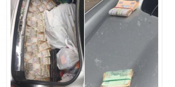 Чоловіка затримали при спробі передати правоохоронцю половину суми хабара. 