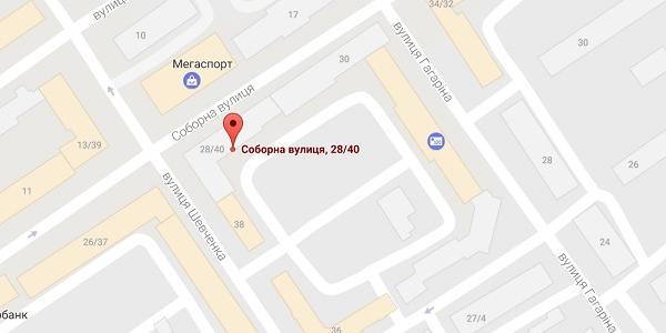 Во дворе «Галактики» горел тополь