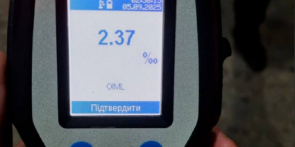 У Кременчуці зупинили водія, у якого вміст алкоголю в крові перевищив допустиму норму майже у 12 разів