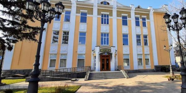 Від садиби до музею: у Кременчуці презентували виставку про дім Володарських