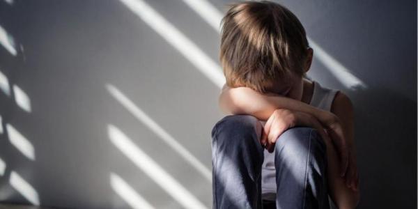 Три малюки, бруд і грибок: у Кременчуці суд попередив матір