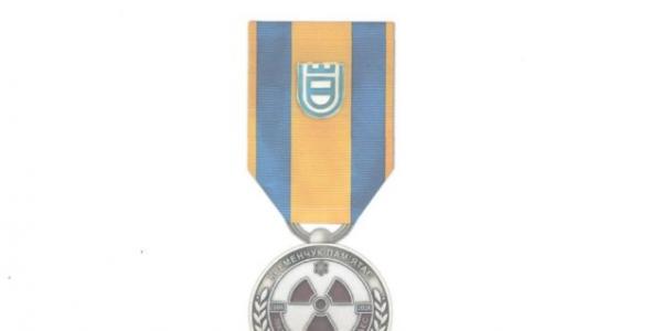 Золото, нікель та оксамит: як виглядатимуть нові відзнаки для кременчуцьких ліквідаторів до 40-ї річниці аварії на ЧАЕС