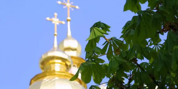 25 травня – яке церковне свято і чому сьогодні не варто одягати темний одяг