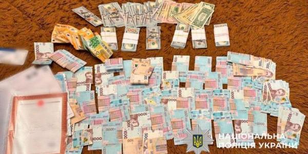 3,6 млн готівки й квартира в Туреччині: суд обрав запобіжний захід лікарю з Козельщини, якого підозрюють в отриманні хабаря за групу інвалідності