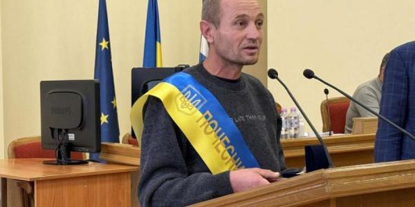 Герой України Олександр Кроковець йде на роботу до Кременчуцької міськради