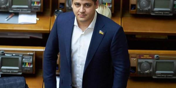 Відпочинок у грошах: кременчуківець-нардеп отримав понад 300 тисяч за невикористану відпустку