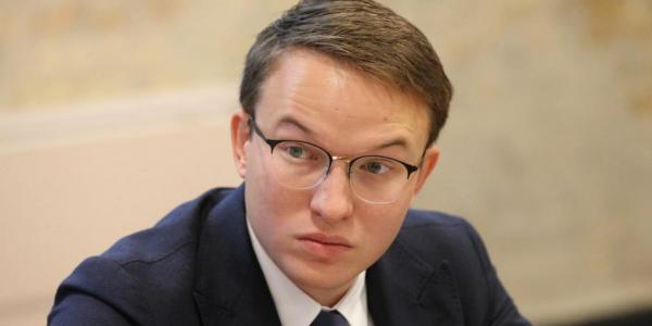 Нова квартира у столиці та понад 3 мільйони сімейного доходу: що задекларував нардеп Олексій Мовчан