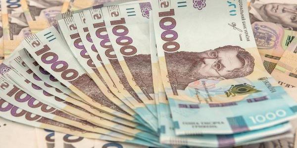 Від 164 до 382 тисяч гривень: стали відомі зарплати керівництва ОВА за червень 2026 року