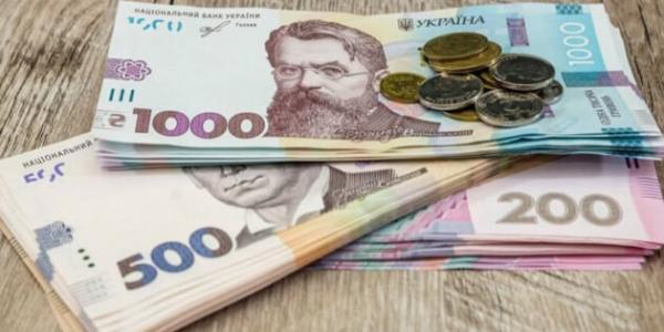 Зарплати керівництва Полтавської ОВА: у заступника більше, ніж у начальника