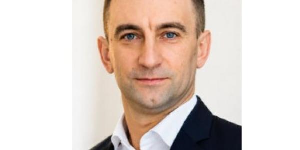 Два будинки, квартира, земля та підробітки: що задекларував очільник Кременчуцького управління капбудівництва Бугаєнко