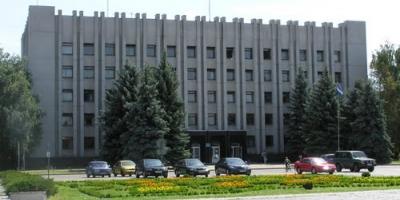 У Кременчуці мерія потрапила під відключення світла: працюють від генератора