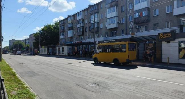 У Кременчуці вкотре призначили тимчасового перевізника на три популярні маршрути