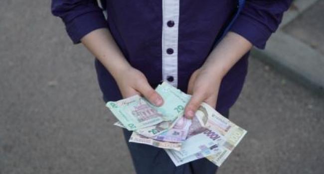 «Шоколадна» валюта не працює: як аліментники заборгували 172 мільйони