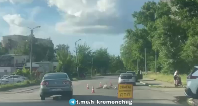 Вечірня ДТП у Кременчуці: не розминулися авто та велосипед