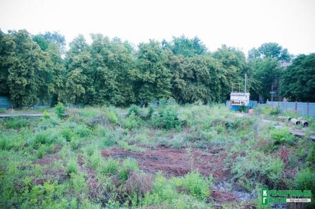 Фирма сына Калашника арендует землю в центре города за 11 копеек в месяц	