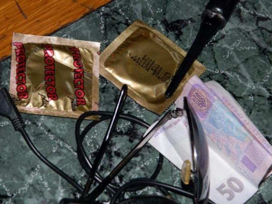 В Кременчуге комсомольчанка «продавала» свою старшую подругу