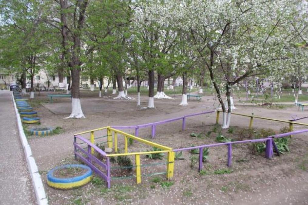 Депутат Яцына на своем округе досрочно начал проведение общегородского субботника