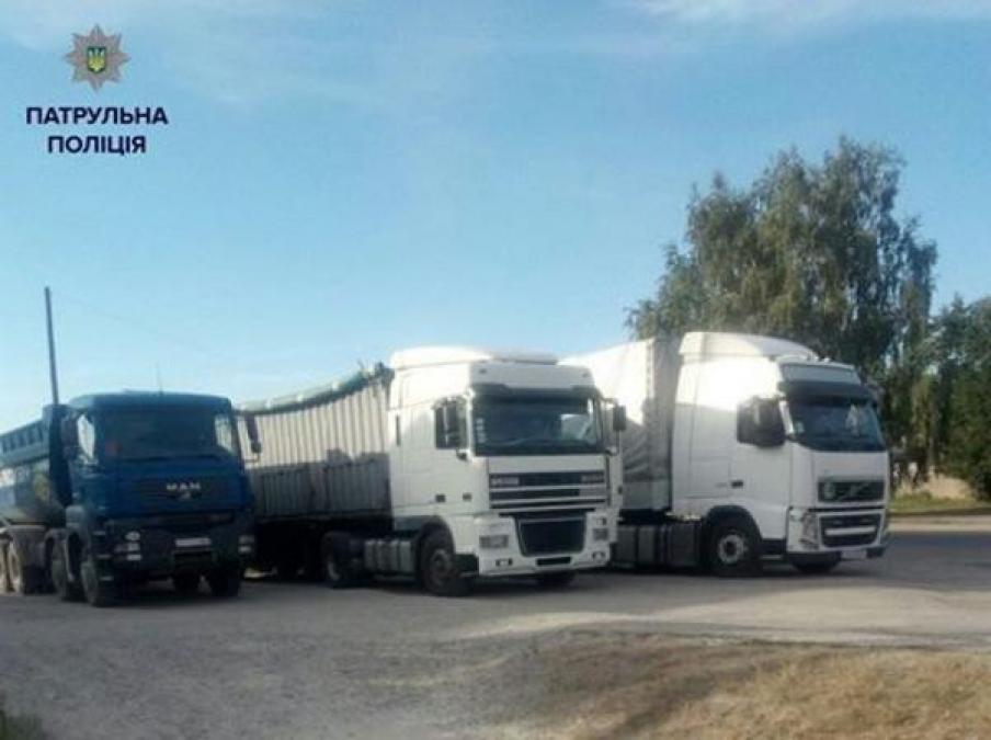 Ежедневно кременчугские патрульные проверяют более двух сотен грузовиков