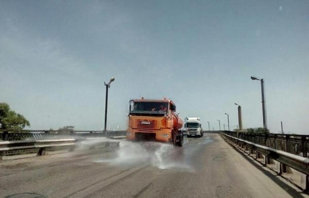 130 тонн воды вылили на дороги Кременчуга