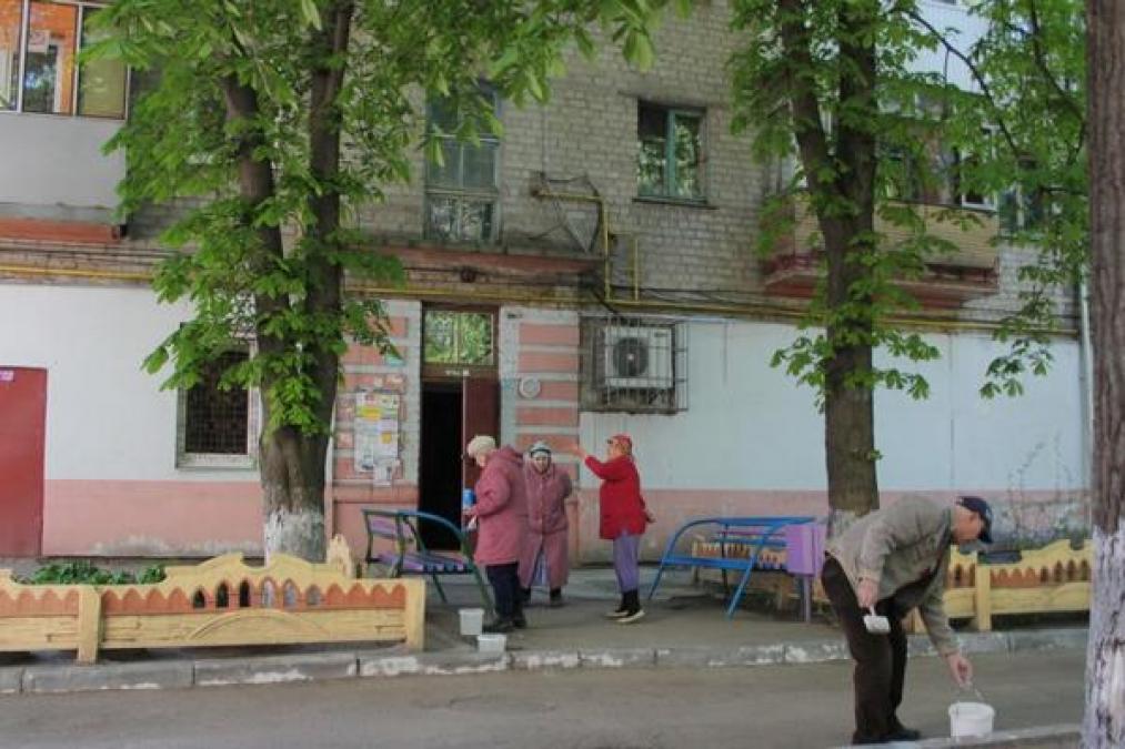 Генеральная уборка в Кременчуге проходит под солнышком	