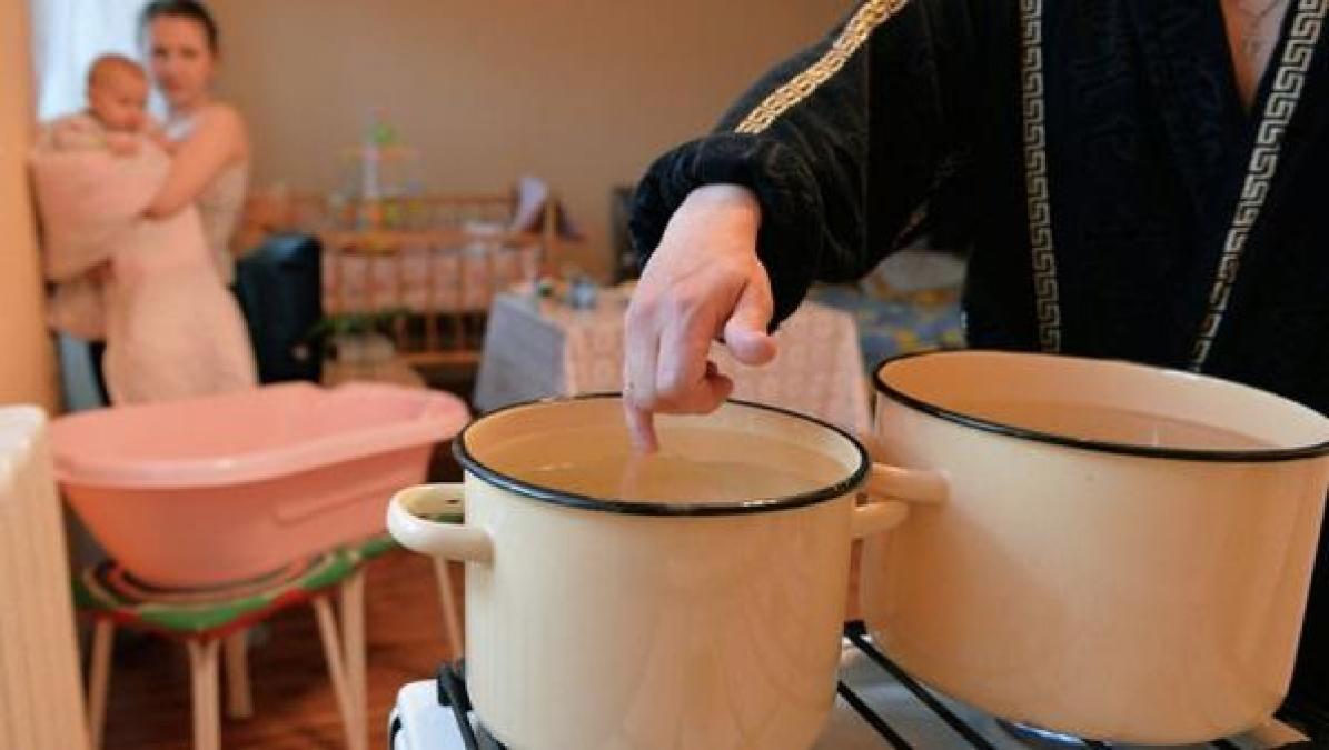 Жители ул. Мичурина остались без горячей воды