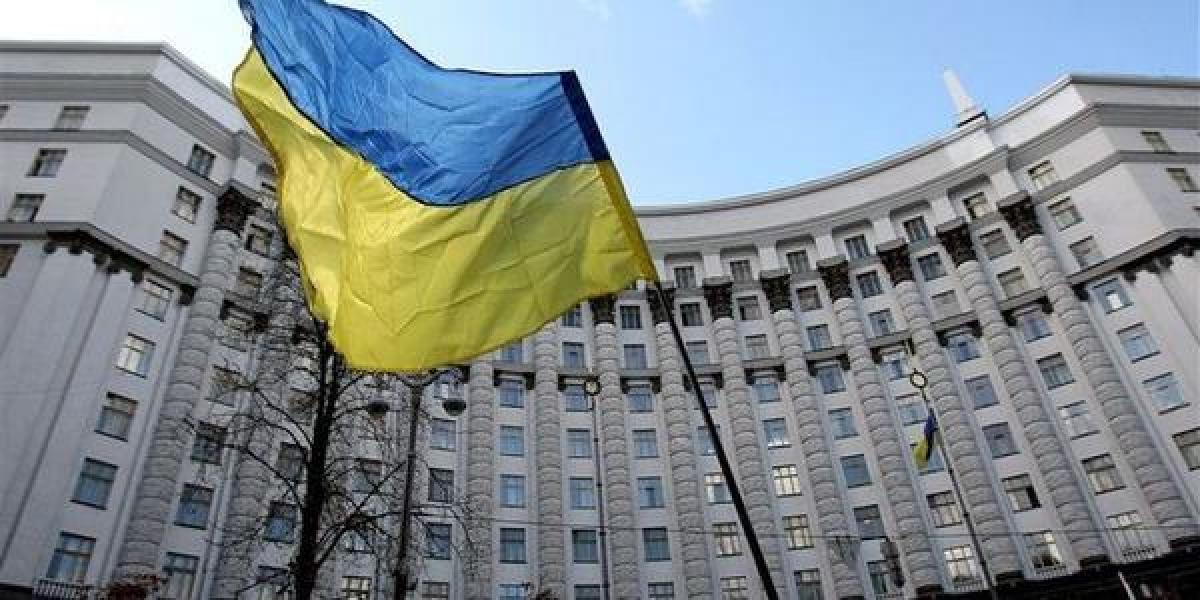 «Укртатнафту» обязали отправлять нефть пограничникам и Нацгвардии