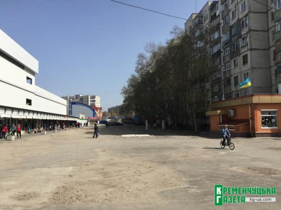 Холод пообещал фонтан на Раковке, а в проекте его нет