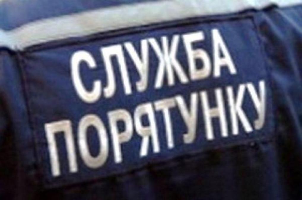 Спасатели вскрыли двери и обнаружили в квартире труп
