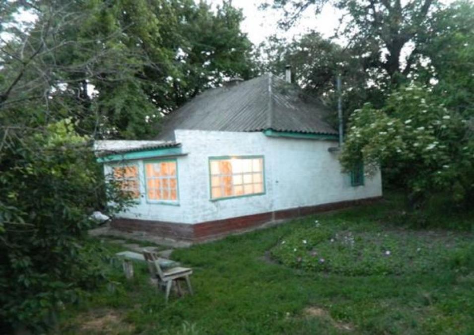 «Нападающий ударил пенсионерку банкой и связал руки платком»