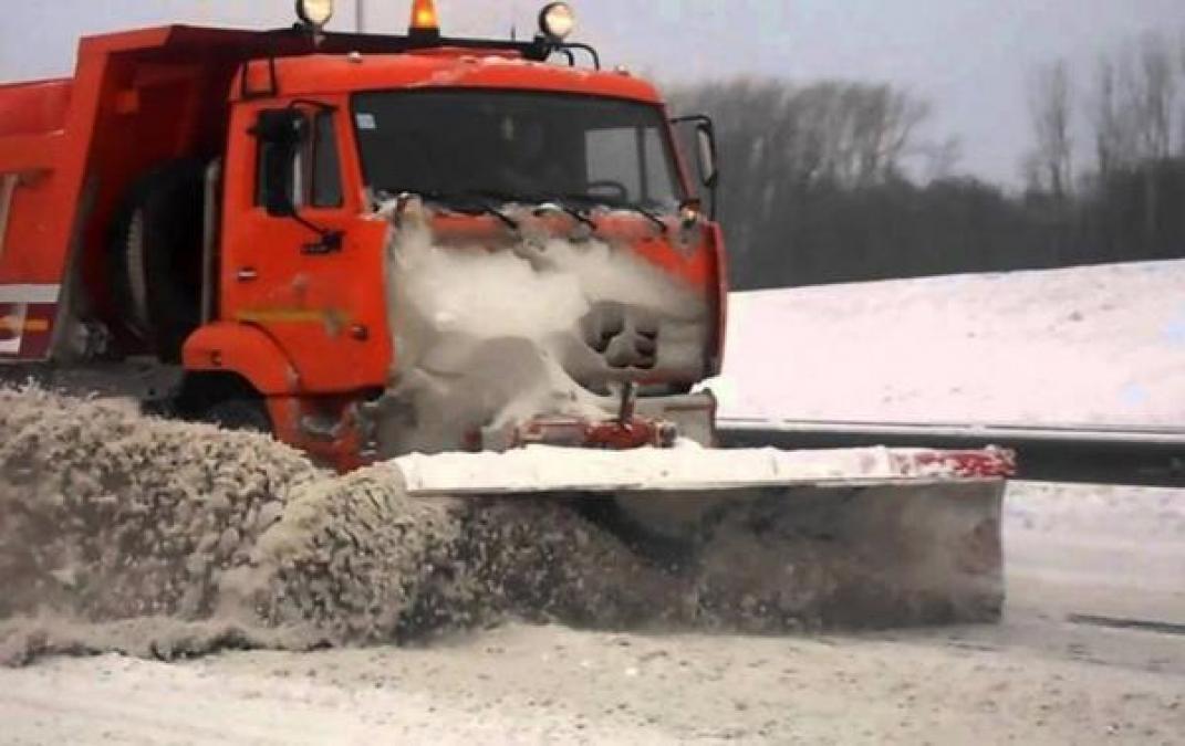 В Кременчуге снегоуборочная техника попала в ДТП