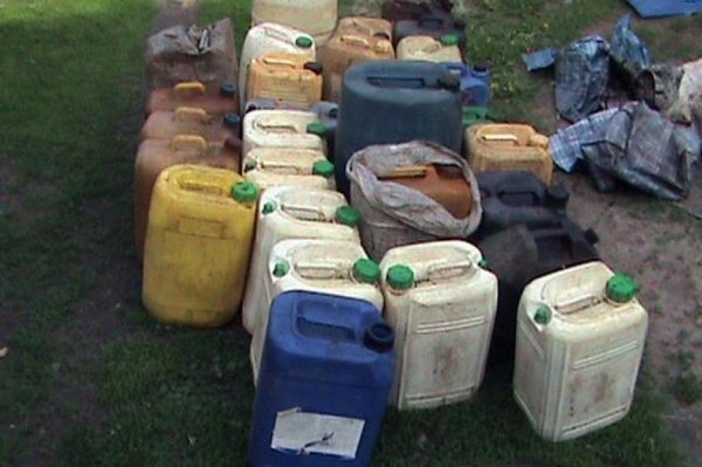 На Полтавщине воры сливали топливо с дизель-поездов