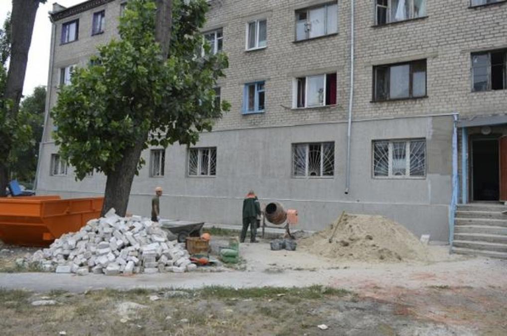 В Горишних Плавнях бюджетников поселят в библиотеке