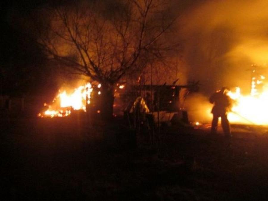 Под Кременчугом горел дом, а в городе сарай