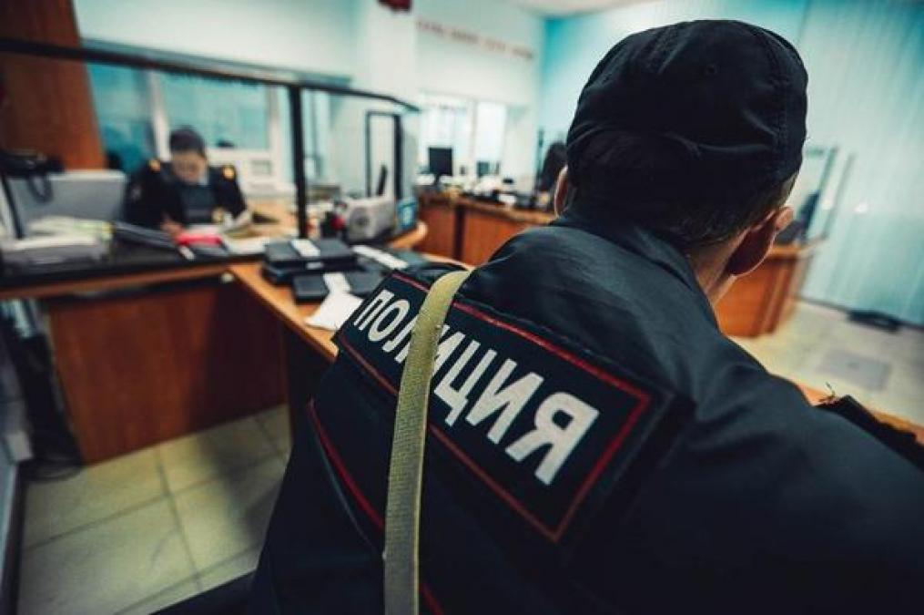 Планшет исчез после поездки в такси, а у ДЭУ сняли фары